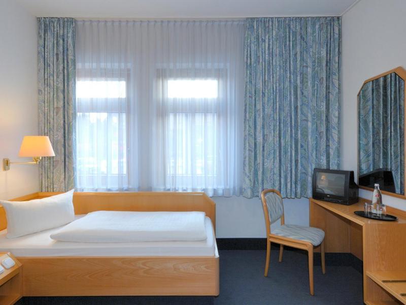 Autobahnhotel Gudow Quarto foto